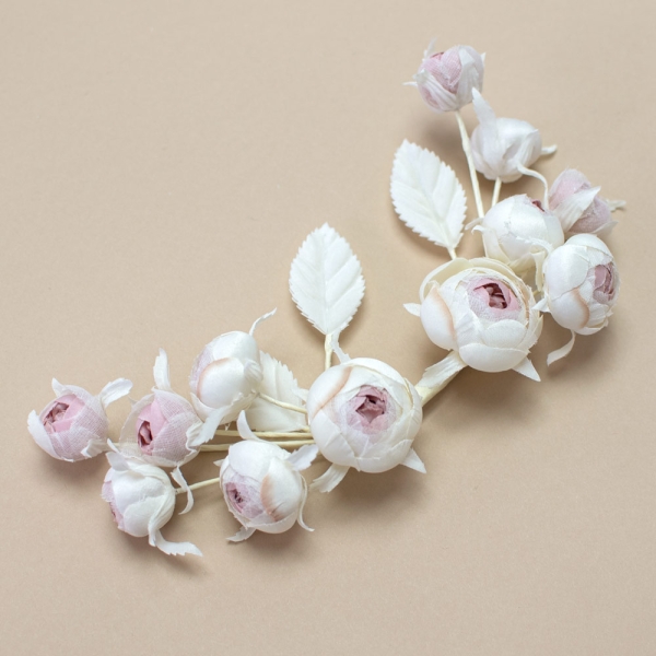 Montaje de flores para complementos, flores para novias, tiaras o comunión de colores beige, crudo y rosa nude